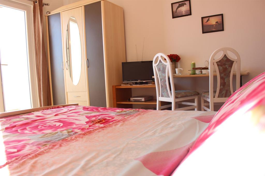 אומיס Apartments Bluesun מראה חיצוני תמונה