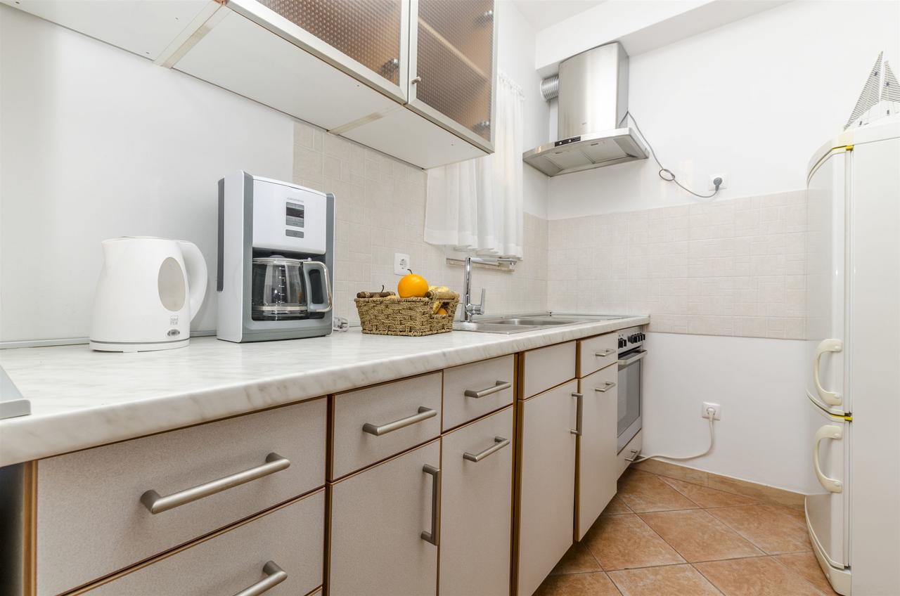 אומיס Apartments Bluesun מראה חיצוני תמונה