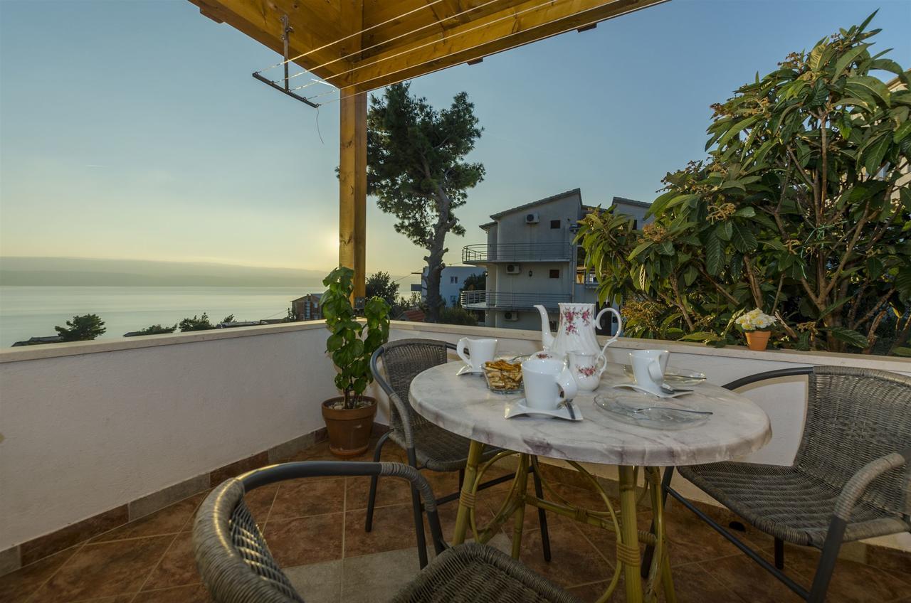 אומיס Apartments Bluesun מראה חיצוני תמונה
