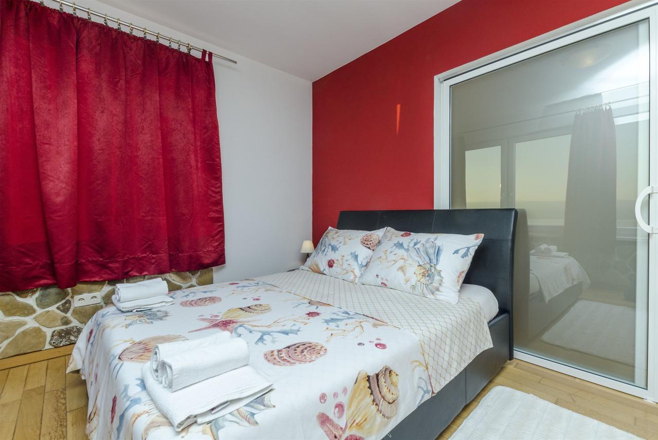 אומיס Apartments Bluesun מראה חיצוני תמונה